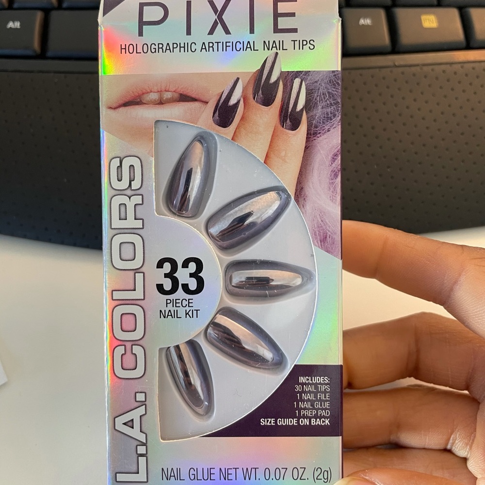Brand New LA Colors Pixie Chrome Holographic Nails